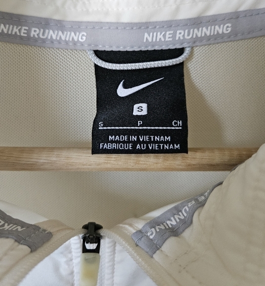 Nike Women's Jackets & Coats Nike Icon Clash Running Jacket S - Picture 6 of 14